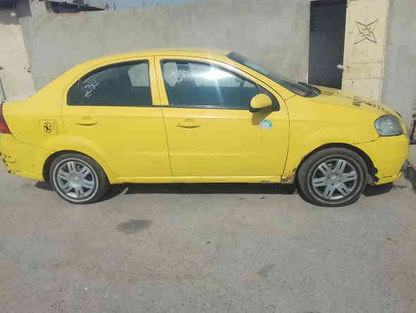 افيو 2009 محرك كير شرط بيها كابون عليها هيئه بيها ضربه خفيفه بلصندوك شرط الوكاله والتحويل السعر 40 وبيها مجال 
***********
