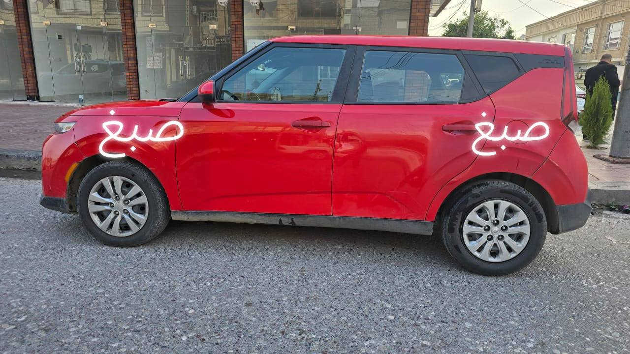 كيا سول 2020 رقم اربيل 
محرك 2000 دوش
بي تبخير بسيط
تحويل بشرط
صبغ من جهة السايق موضح بالصور و مبين
الجاملغ الأمامي و الخلفي ويه شويه بالبابين
بدون دواخل
طخات مبينة بالصورة على وضعها 
مواصفات السيارة
شاشه كبيره
شاشة اعطال
تحكم ستيرن
كامرة خلفية
اوتو ستوب
مانع انزلاق
كير 3 وضعيات

السعر 135 ورقة
***********
