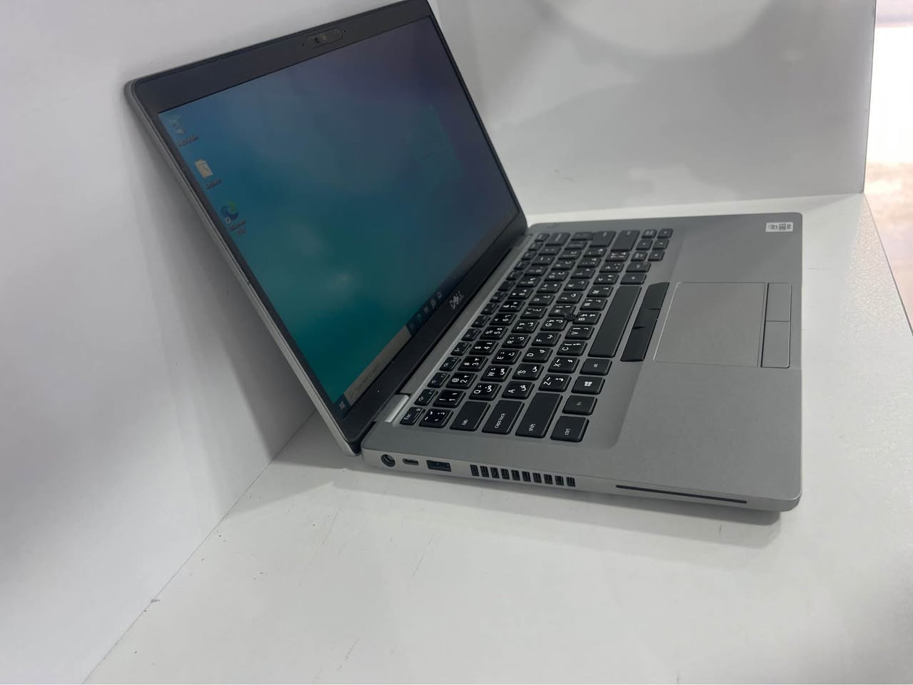 Dell latitude 5410
كوراي 5 جيل عاشر
رام 16 DDR4 
SSD 256
14 HDبدقة عالية الوضوح
كارت شاشة داخلي 8 كيكا انتل
كيبورد عربي انكليزي ستيكر
ضمان شهر استبدال
فحص امام المندوب
مكتبنا اربيل شارع سلطان مظفر 
للتواصل ***********
توصيل لكل المحافظات موجود
اراء المشترين بصفحتي أربيل, العراق
