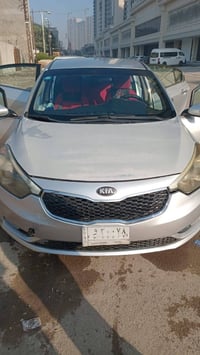 فورتي موديل ٢٠١٤ Gdiمثل ما موضح بلصورة وبلسونار حادثهة جاملغ امامي وبن...