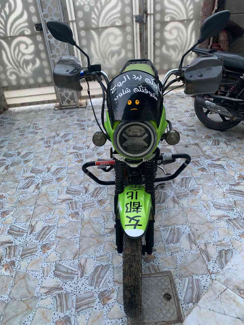 مابعد السلام
للبيع دايوان سونك 
لون أخضر 💚
موديل 24 
تايرات جدد 
نضيففف مايعوزه ربع 
كله شغال 
السعر مليون و١٠٠ 
هاتف ***********
