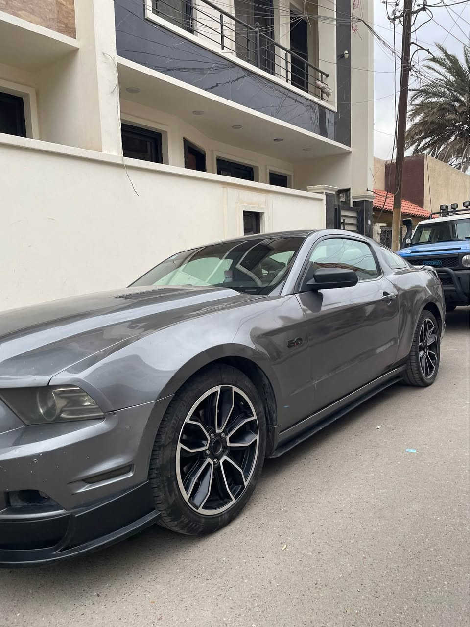 ‎السلام عليكم موستنك 2014 v6 
‎حادثه ثلاث قطع بيه رشات احسبه حزام  هي مو حزام 
‎عليه شباك روش 
‎سبايدر روش 
‎دفيوزر روش 
‎دوسات روش
‎بنيد سوبر سنيك
‎ويل cs اصلي 19 
‎لحيه ار تي ار 
‎جهاز obd 2 
‎دبات بورلا 
‎حلوك كورسا 
‎داخل جديد شامو وجلد 
‎كير ومحرك مكفولات سياره كله محسن وسوبر  
‎عليه اكسل ريسنك 3.73 مع برمجه ملف كامل يعني قويه كلش 
‎منظومه زنون كامل السعر 98 وبيه حك جيه     
‎عليه ادامه كامله مكانه المنصور 
*********** بغداد, العراق
