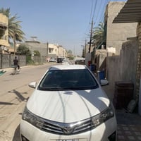شباب كورلا موديل 2014للبيع لسياره ماشيه 75الف حقيقي كير مكينه كفاله بي...