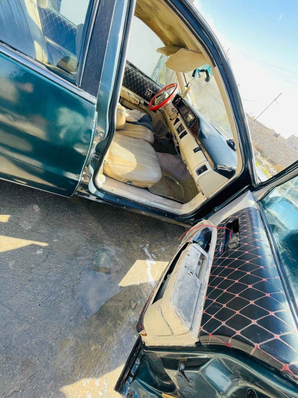 سلام عليكم  دولفين 93 محوره بطه رقم   مثنى مشروع وطني سعر25 مكان ناصريه قضاء لنصر (مكلف بل نشر) رقم صاحب السياره ***********
