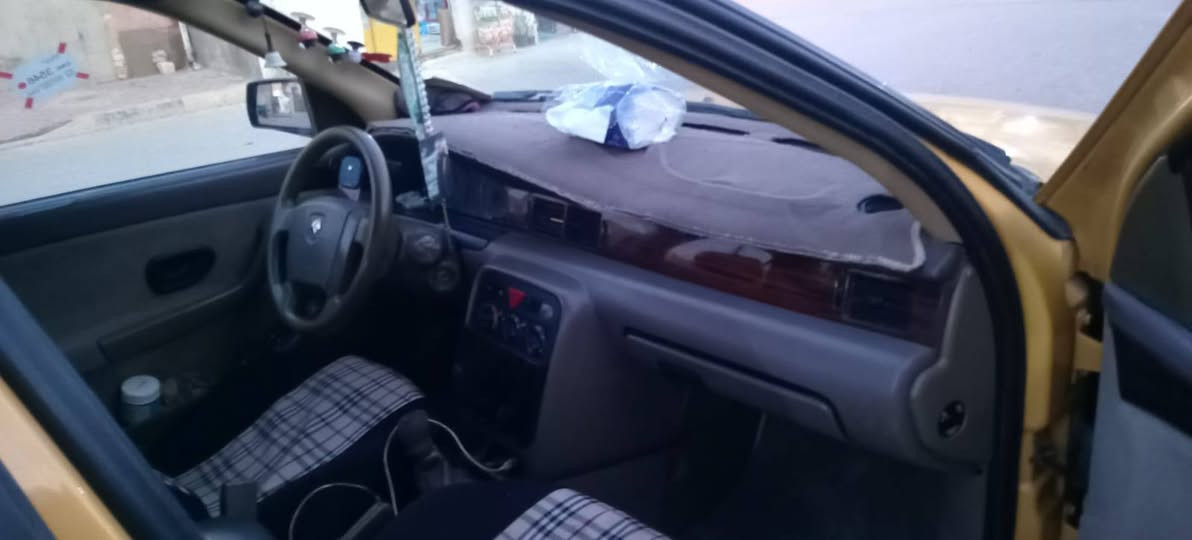 سلام عليكم سمند17للبيع بيه باردباب سايق ولكصه مال بنيدبيه صبغ وبيه لاستيك ولف سعر47
***********
