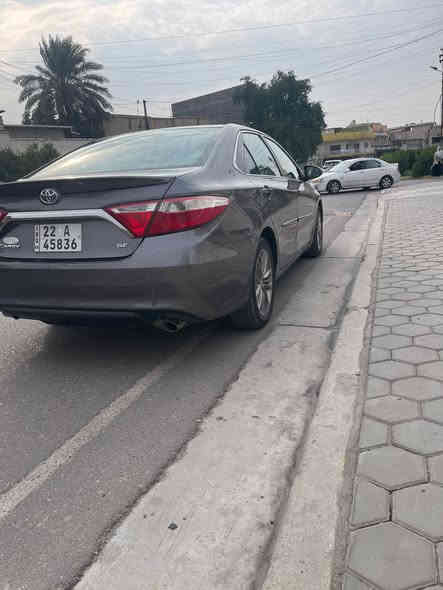 السلام عليكم 
للبيع تويوتا كامري 
موديل 2017
وارد امريكي 
 مواصفات se
تحكم استيرن+ شفتات
كروز سرعه 
كشن كهرباء 
شاشه كامره 
داخل ابيض 
كشن جلد ومخمل 
حادث جاملغ وبنيد 
بيها صبغ قطعتين فقط حادث واردها والباقي بدون صبغ السيارة ماشيه 130 الف 
محرك كير مكفولات
محرك 2500 ممفتوح 
تبريد ثلج 
صدر امامي خلفي جديد 
تخم تاير نضيف 
رقم اربيل الدولي بسمي تحويل او وكاله 
السعر 155 وبي مجال انشاء الله 
مكان السيارة بغداد حي الجامعه
***********
*********** بغداد
