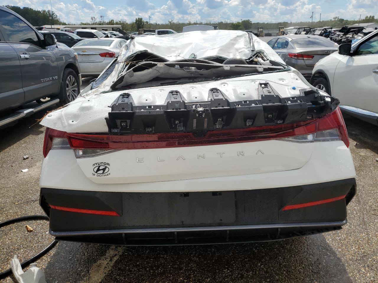 سلام عليكم
النترا موديل ٢٠٢٤ 
وارد امريكي فول عده الفتحه
شاشه متصله
بصمه رادرات
سايد بريك بصمه
مودات قياده
ماشيه ٢٣ الف
سياره مانقصهه شي 
رقم اربيل تحويل ثاني يوم
سعر ١٢٠ وبيهه مجال بصيط
سياره بغداد رقم تلفون/*********** علي
