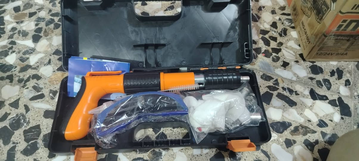 السلام عليكم 
1: شاحنه بطاريات جديده فقط مفتوحة من الكارتونه  تشحن 12V_24 شركة ingco انجيكو / سعره 55 او بيه مجال 
2:  مسدس طلقه +بسامير جديد  سعره 10
الف 

للا ستفسار مراسله الصفحة


**إذا كنت صاحب هذا الإعلان وتريد حذفه لأي سبب، رجاءا أرسل رسالة إلى الدعم الفني**
