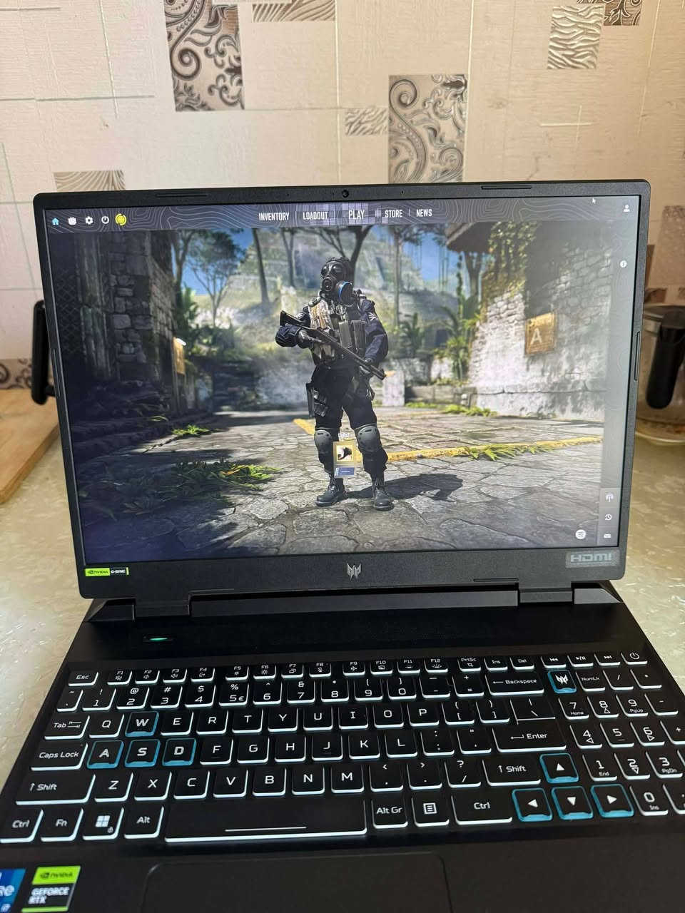 Acer Predator Helios Neo 16
المواصفات :

​الموديل: Predator PHN16-71 

​المعالج: Intel Core i7-13700HX (جيل 13 فئة HX ).

​كرت الشاشة: NVIDIA GeForce RTX 4050 (يدعم تقنيات الـ DLSS 3 والـ Ray Tracing ).(140w)

​الذاكرة (RAM): 16GB DDR5.

​التخزين: 512GB SSD M.2 NVMe (سرعة فائقة في الإقلاع والنقل).

​الشاشة: 16 بوصة، دقة عالية وتردد سريع مثالي للألعاب التنافسية.

​التبريد: نظام تبريد Predator المتطور للحفاظ على الأداء تحت الضغط.

​الحالة: [نظيف جداً / استخدام خفيف / مع الكرتونة والملحقات ].

السعر: [1,130,000] (قابل للتفاوض البسيط).

التواصل: [***********]
