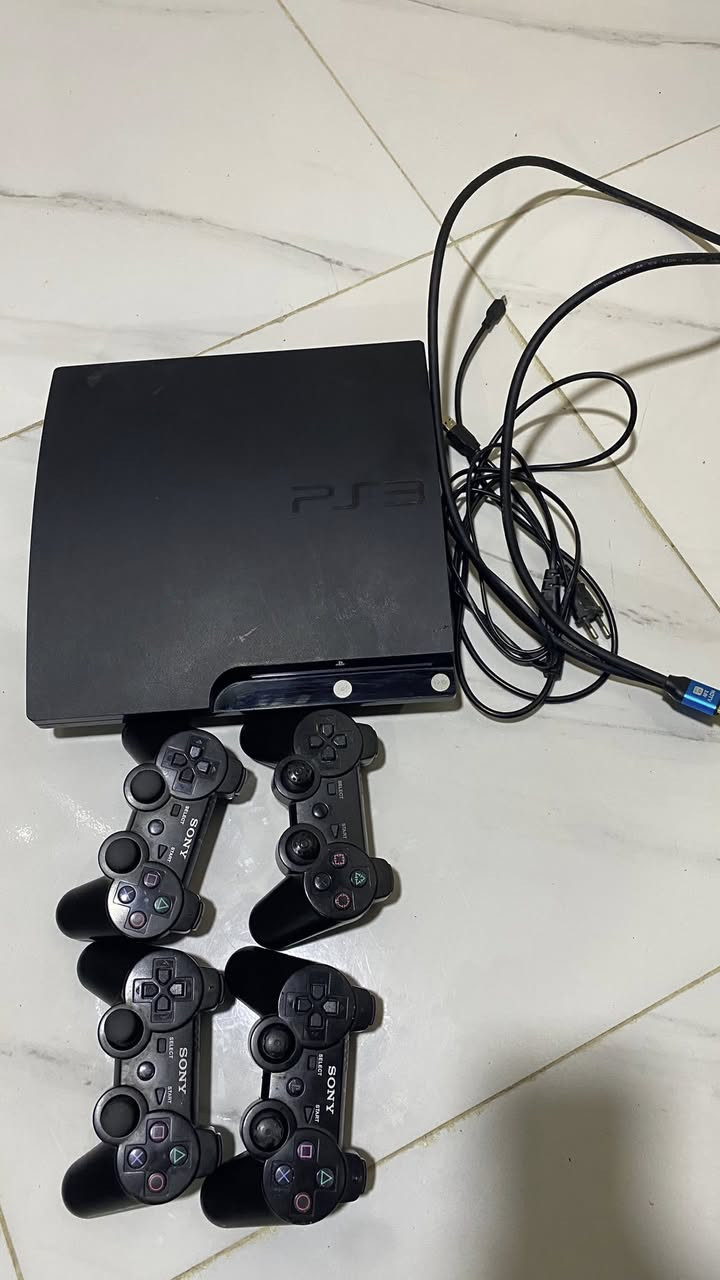 سلام عليكم بلي 3سلم شرط اخو الجديد لا فتح ولا تصليح ويا 4يداتوملحقات كاملة مهكر وبي فوك 7لعبات من ضمنهنgta مكاني ديالى الخالص خلي سعرك وتدلل ***********
