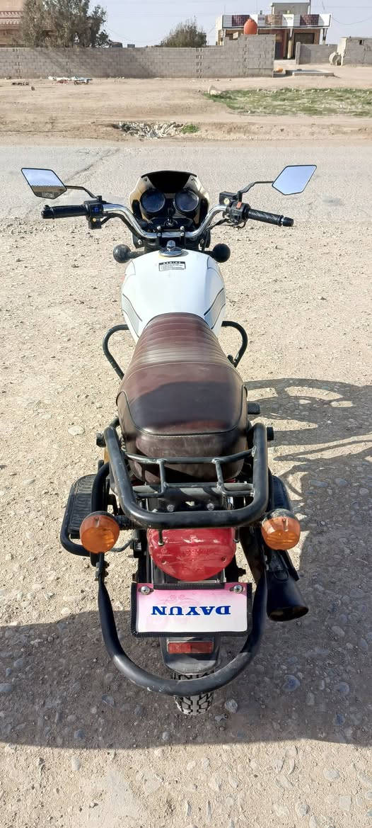 سلام عليكم دراجه البيع 25كفاله عامه وراق سكنر المكان صويره شارع 20 سعر 1500وبيهة مجال خاص او ***********
