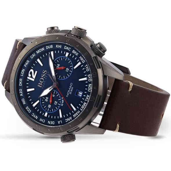 للبيع ساعة BOSS Hugo Boss NOMAD GMT الأصلية السعر مناسب. جدا 

🔹 الموديل: Hugo Boss Nomad GMT
🔹 الحالة: جديدة - بالعلبة الأصلية والكتيبات
🔹 المميزات:
 • تصميم أنيق وعصري من ماركة BOSS الشهيرة
 • عرض توقيت عالمي مع مدن متعددة (World Time)
 • كرونوغراف مزدوج مع عدادين 24 ساعة
 • مقاومة للماء حتى 20 بار (200 متر)
 • سوار جلد بني فاخر وخياطة أنيقة
 • هيكل ستانلس ستيل قوي بلون معدني أنيق
 • نافذة لعرض التاريخ
 • زجاج مقاوم للخدش

📦 العلبة الأصلية والكتيب مرفقين

✅ مناسبة جداً لمحبي السفر أو كهدية راقية
✅ جودة ألمانية مع تصميم عصري مميز
📍

📞 للتواصل والاستفسار: (***********
او راسل الصفحه
