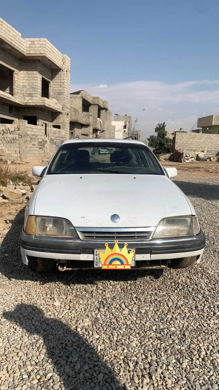 للبيع اوبل اوميكا ستيشن 
موديل 1991 كير محرك 
بشرط دفتر بانزين بيه 
سنوياه لحد 2028 
نقصه حداده لين طاكه 
من الصندوك والسعر 25 وبيه مجال  
***********
