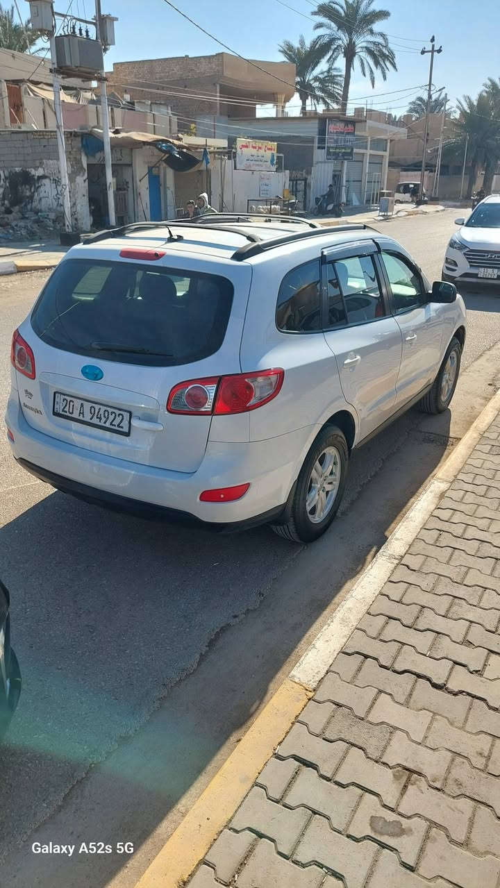 سنتافي موديل2012 وارد امريكي رقم ديالى انكليزي سنويه جديده مكينه 4 سلندر 5راكب كير محرك صدر مكفولات تخم تاير جديد سياره مال جناي بدون صبغ بدون ظرر مكفوله فقط براغي باب وجامرلغ تطلع مفتوحه بل سونارسعر 135 عنوان ديالى بعقوبه ت*********** حجي ياس الجحيشي
