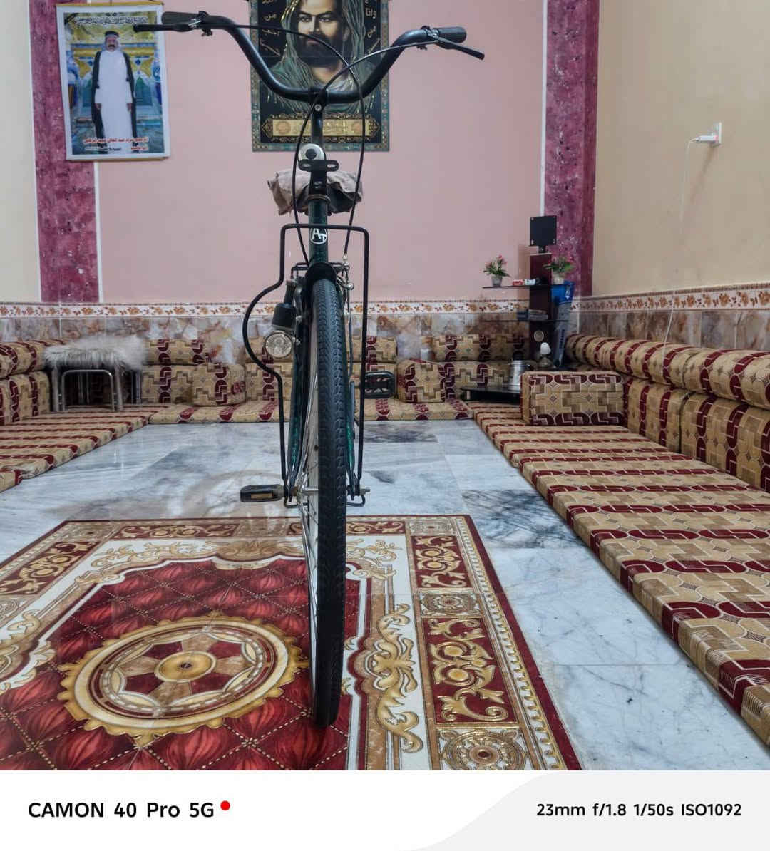 السلام عليكم ورحمة الله وبركاتو  بايسكل بناتي حجم 26 لون اسود ⚫ب خضر 🟢البيع السعر 140 بي مجال هواي  منطقت ال بعضم عمود 17التواصل الرقم واتساب رقم1..***********  رقم 2 ..***********
