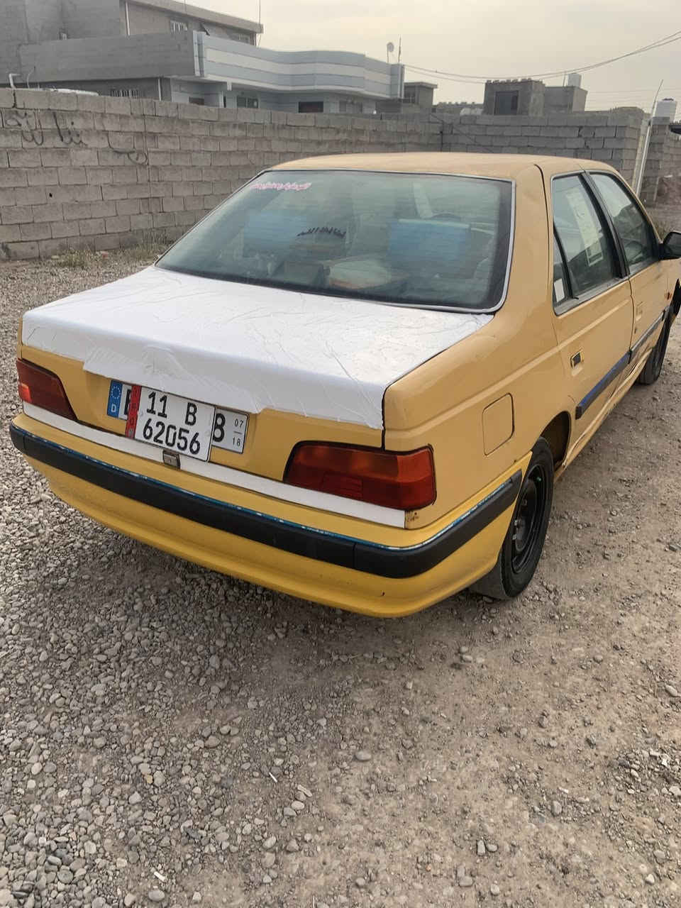 للبيع بيجو 12 رقم انكليزي تحويل مباشر سنويه جديده مصفره هيئه وغرامات السياره كفاله عامه ضربه صبغ تبديل كير مكينه كله كفاله تبريد ثلج صدر امامي وخلفي جديد تخم تاير جديد لايت منضومه زنون كهربائيات كله شغاله السياره جاهزه السعر 36 عنوان بسمايه قرية 10 هاتف ***********/***********
