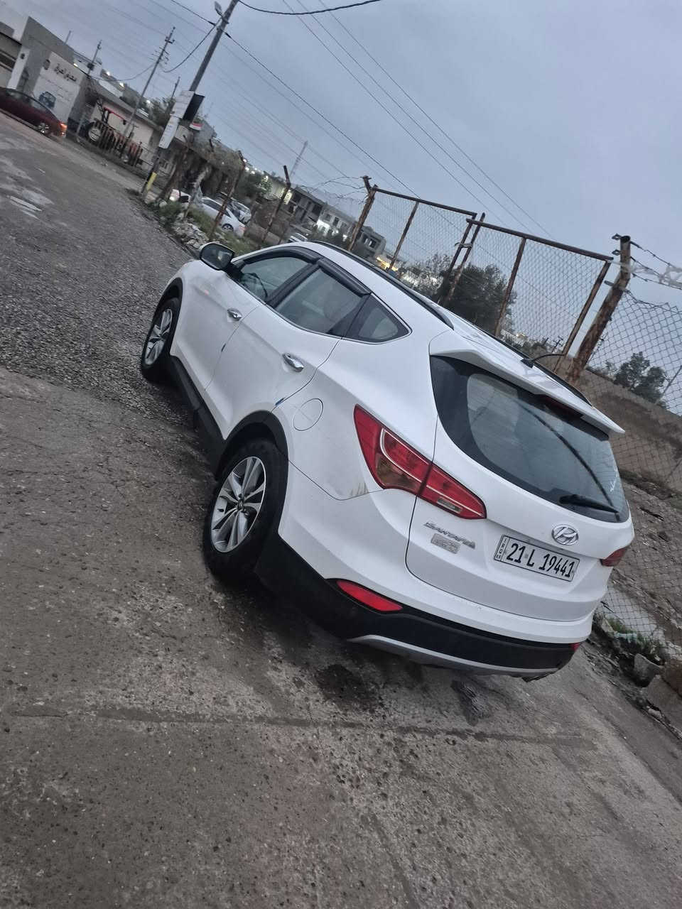 هونداي سنتافي 2016 خليجي ماشيه ذ190KM حقيقي محرك 4 سلندر 2400 مفتوح شرط فحص 
رقم سليمانيه بأسمي شرط تحويل مباشر
مواصفات سياره 
كشنات 7 راكب + تبريد 3 قطع + حساس خلفي + لدات امامي + نضام eco + تحكمات اربع جهات + داخل بيجي صاج + كروز سرعه + ويلكب 19 كروم + 
السعر 175 $  / عنوان كركوك قضاء الدبس-***********
