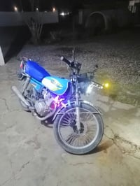 ماطور سونك اربعه كير كلو شغال للبيع السعر ٤٠٠ وبي مجال ٠٧٨٣٢٢٤٢٥٨٥ مود...