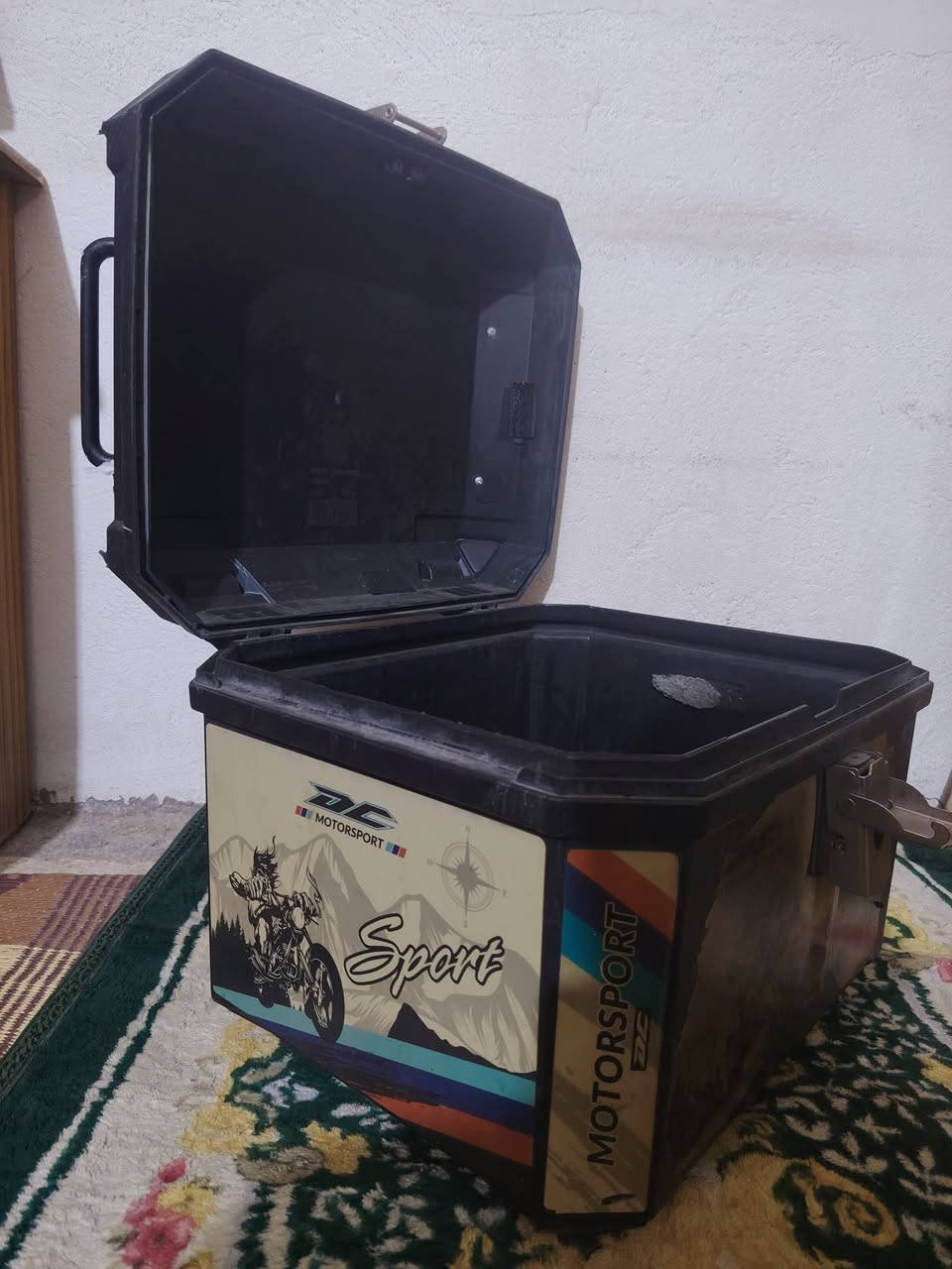 يالله# باجر جمعه🤗  وهذني عندي للبيع  ابيعهن ثنينهن سوا مابيع حاجه وحده سعرهن40 وبيهن
بيهن مجال قليل


**إذا كنت صاحب هذا الإعلان وتريد حذفه لأي سبب، رجاءا أرسل رسالة إلى الدعم الفني**