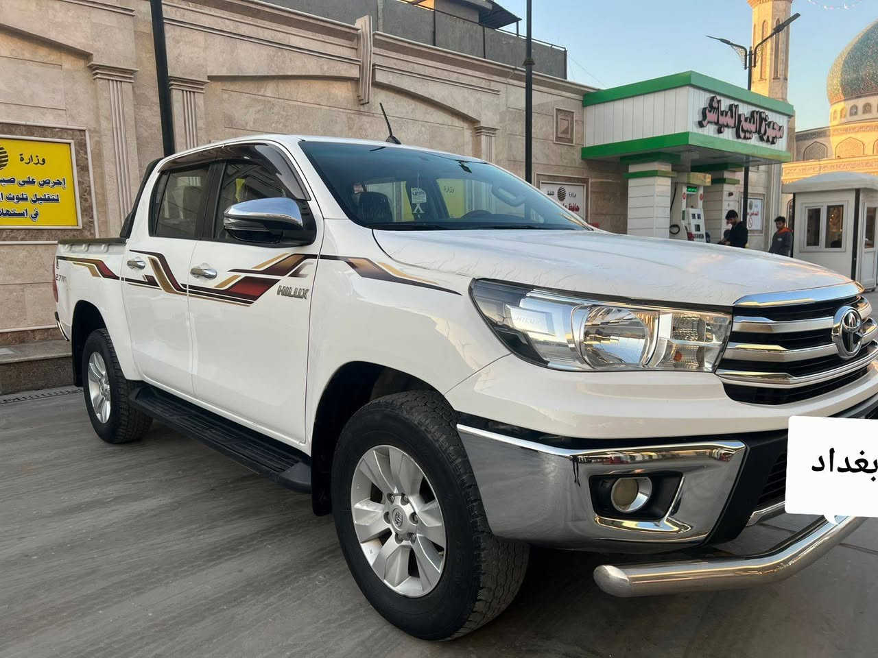 السلام عليكم 
للبيع تيوتا هايلوكس🛻 4 سلندر  بانزين 
موديل 2019  ساس فول مواصفات  كفاله عامه من كل نواحي 
ماشية 95 الف  حقيقي شرط جهاز ابيع سونار بكل العراق تفحص شرط مكفولة من ضربة وصبغ وتبديل وشخوط محرك ما مفتوح بلاد بوضع الشركة بعده 
رقم بغداد بسمي تحويل ثاني يوم سنويه 2030 هزه جديده 
فول مواصفات للاخير 
كامره خلفيه اصليه
كامره اماميه اصليه شرط 
حساس امامي خلفي 
قطعتين تبريد ❄️
٦ سماعات 🔊 
شاشة🖥️ كبيره 
باقي المواصفات معروفة
لاستفسار 📞 *********** //*********** ابو موسى
