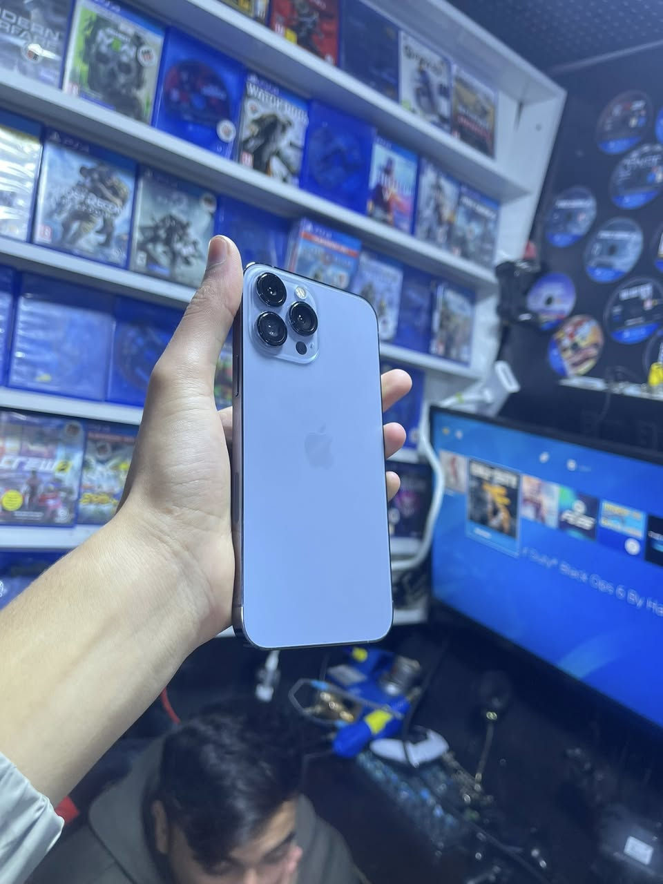 13برو ماكس جهاز نضافه100/100 بلادي ما مبدل بي شي 
ذاكره 256
بطاريه 83
كامرات اتصال كله فول 
جهاز بلادي 
مو وتر 
بيع أو مراوس سعر 585 ألف مكان رمادي شارع السينما 
***********
