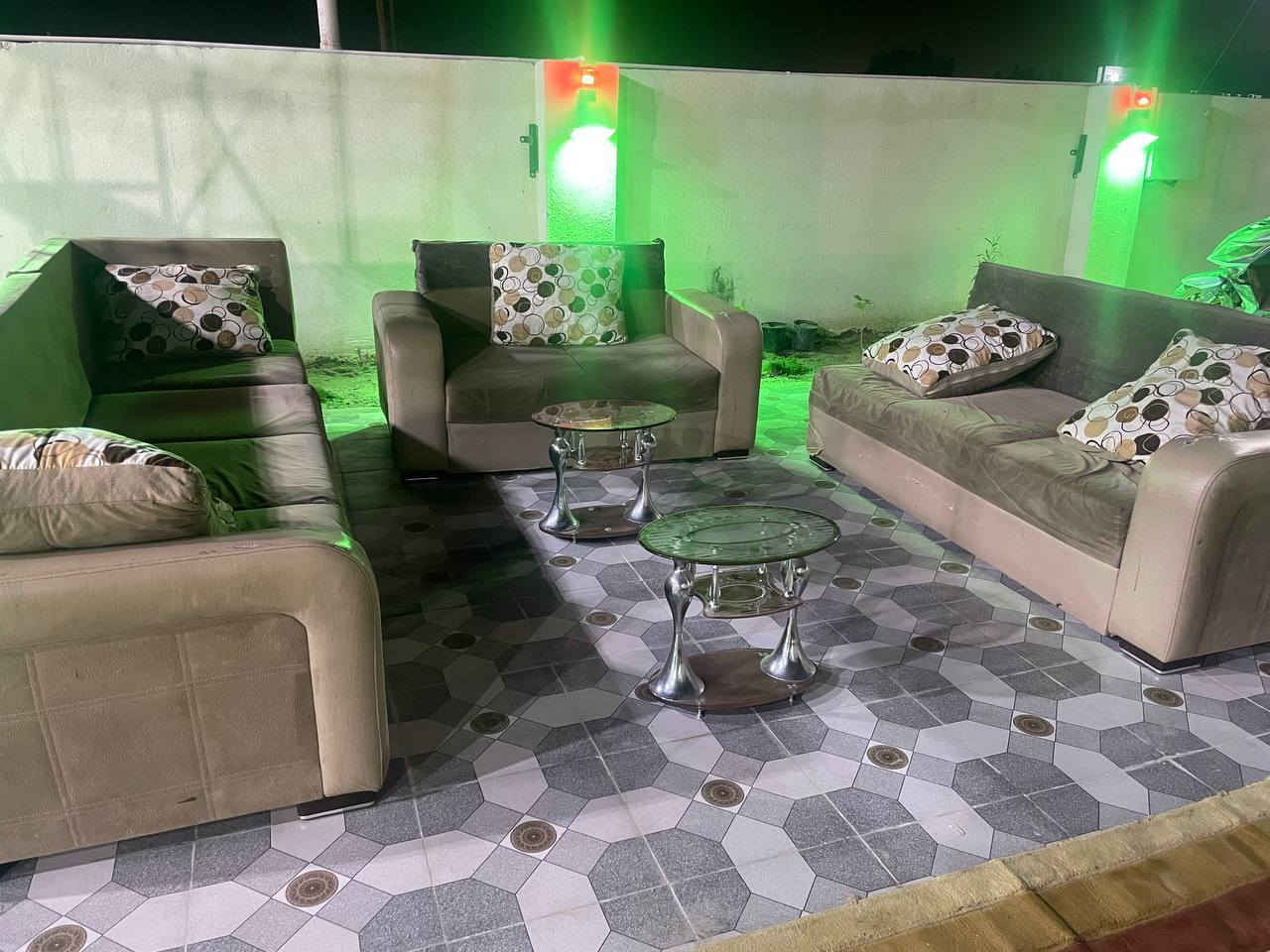 تخم قنفات تركي للبيع مكان ناصريه اسكان الصناعي سعر 250بيه مجال ***********
