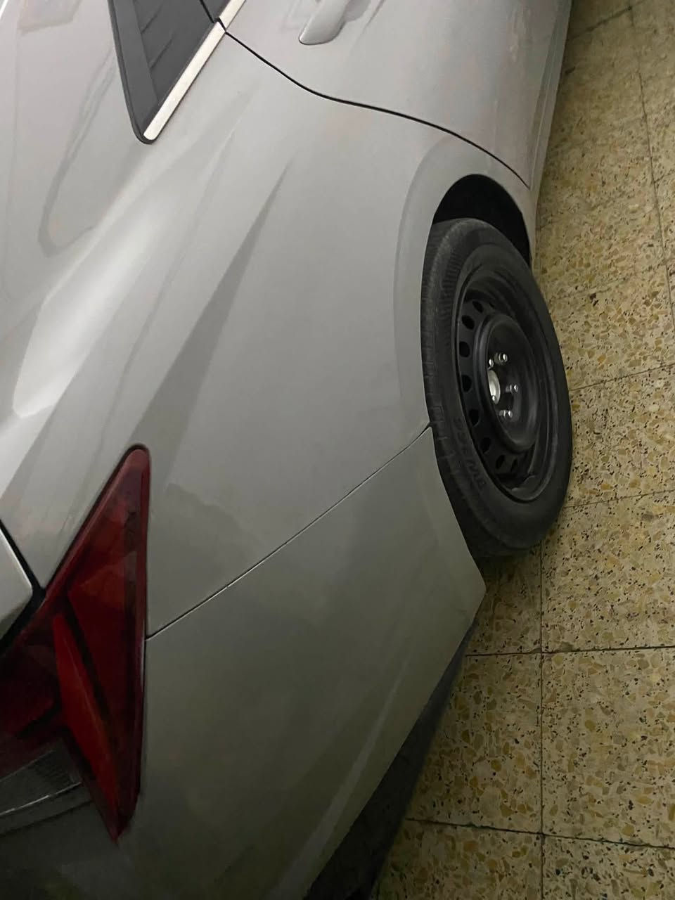السلام عليكم
عندي ويل عادي  نضيف جدا رايد امراوس بويل كب العنده لايقصر


**إذا كنت صاحب هذا الإعلان وتريد حذفه لأي سبب، رجاءا أرسل رسالة إلى الدعم الفني**
