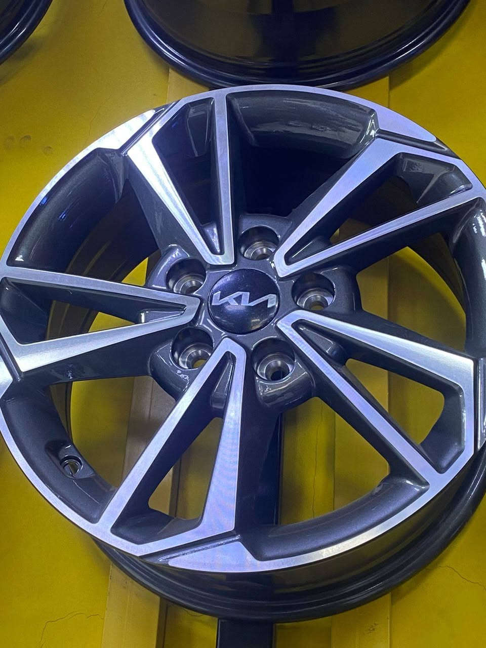 ويل كب
اكسنت
كيا ريو 
النتره
فورتي
سيراتو
سوناتا
كي  5
توكسن
سورنتو
سبورتج

شوفرليت. كروز

نيسان 
التيما
سنتره

تيوتا 
 كامري
كورلا

كامري تي اردي
هايلندر
راف فور 4
بيكم  تيوتا

 BMW
*********** كورك واتساب

*********** زين واتساب
