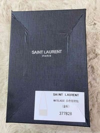 جنطة نسائية • سان لوران • كارتاتها