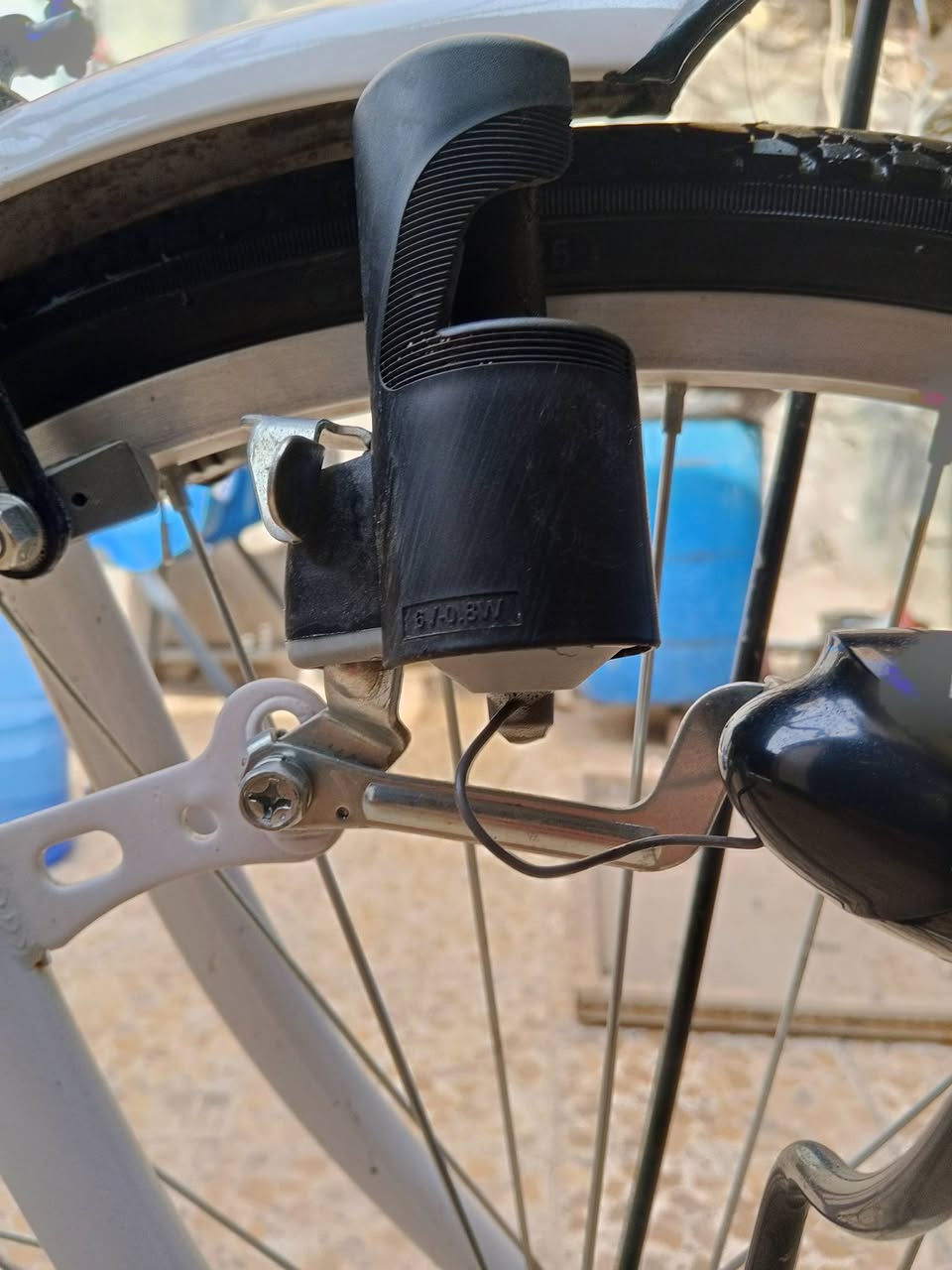 سلام عليكم بايسكل بناتي حجم26 البايسكل نضيف كلش رايده 110اوبي مجال مكاني بغداد الشعب رقم***********
