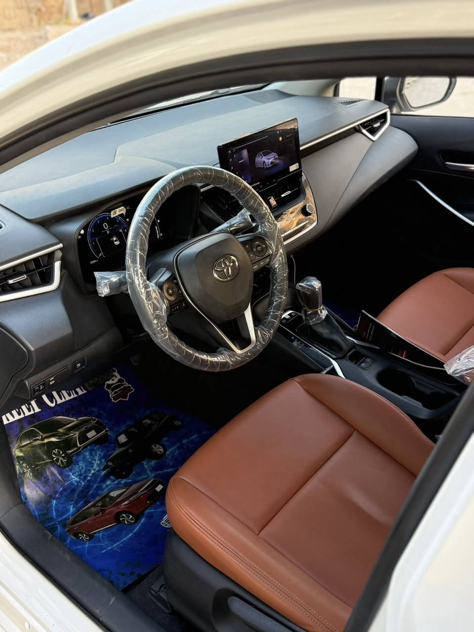 كورلا هايبرد ٢٠٢٥ شكل خليجي
بيع او مراوس
داخل جلد مشمشي
كفالة عامة 
مكان السيارة بغداد
***********
السعر 160$  وبيهة مجال للشراي
