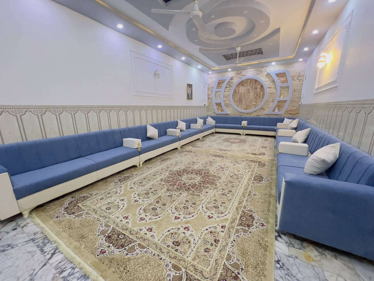 عروض ويانه على تخم  وديوان جديد جاهز ستندر وحسب طلب الزبون كادر متميز يختص في أخذ قياسات المكان مع ضمان إلى جميع الزبائن الكرام  5 سنوات قماش تركي وتر بروف خشم جام  روسي معاكس مكبوس هاي اكسترا مميز اول العنوان بابل الهاشمية الجربوعيه مجاور مدرسه الثبات للحجز والاستفسار *********** أو ***********
