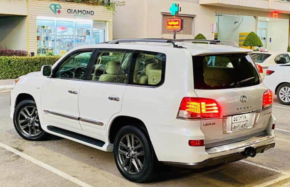 سەرەتا بەناوی خوای گەورە…
•
لێگزز مۆدێل ٢٠١٠ پێش و دوای کراوە بە ٢٠١٣ ڕەقەم اربیل بەناوی خۆمانەوەیە فوول مواسەفاتە بەس کەلە DVD نییە یەک دەرگای سایەقی بۆیاخە بێناوگرتن.
•
بۆ زانیاری زیاتر پەیوەندی بکەن یان نامە بنێرن.
ژمارەی خاوەنی(***********) السليمانية, العراق
