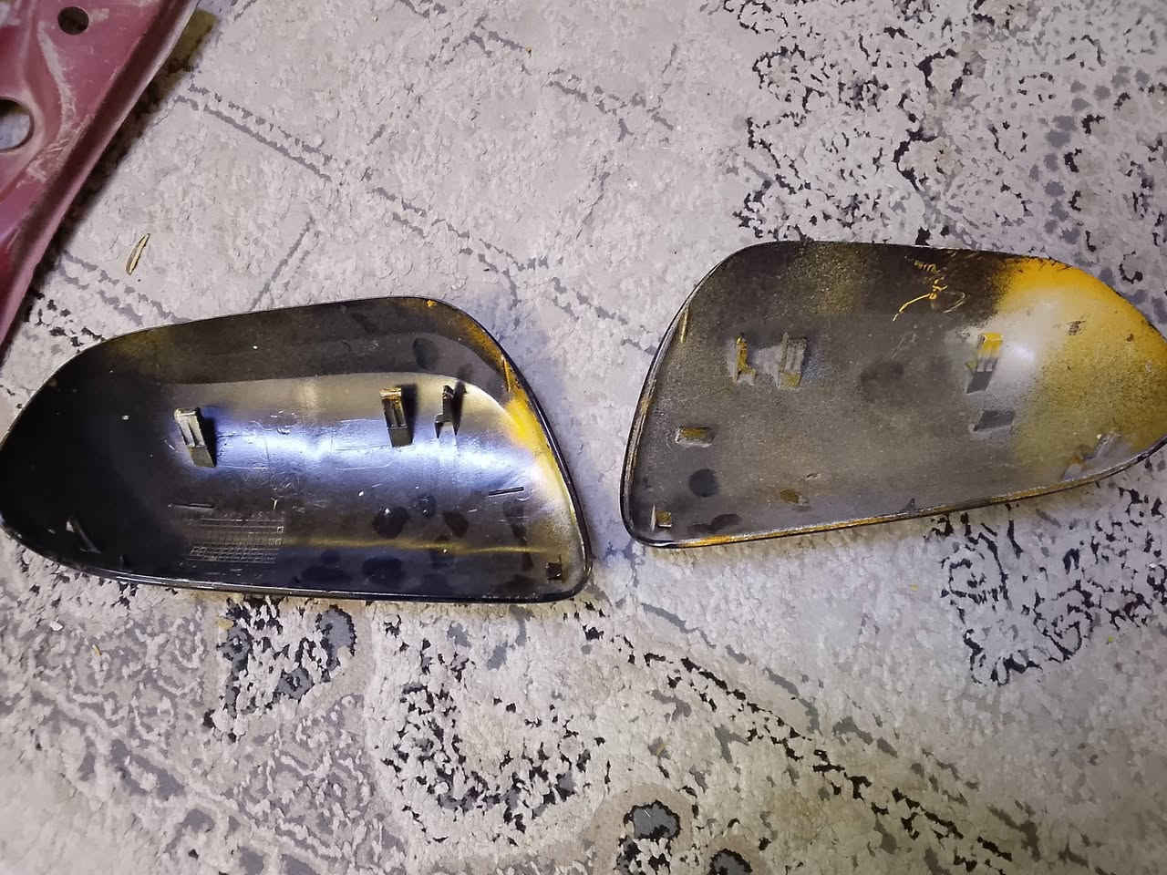 من رخصت الدمن بعد الوعود الكاذبة اعيد النشر غراض كامري مستعملة وجديدة
قيم وخذ لن بقن اجم شغلة من السيارة
***********
