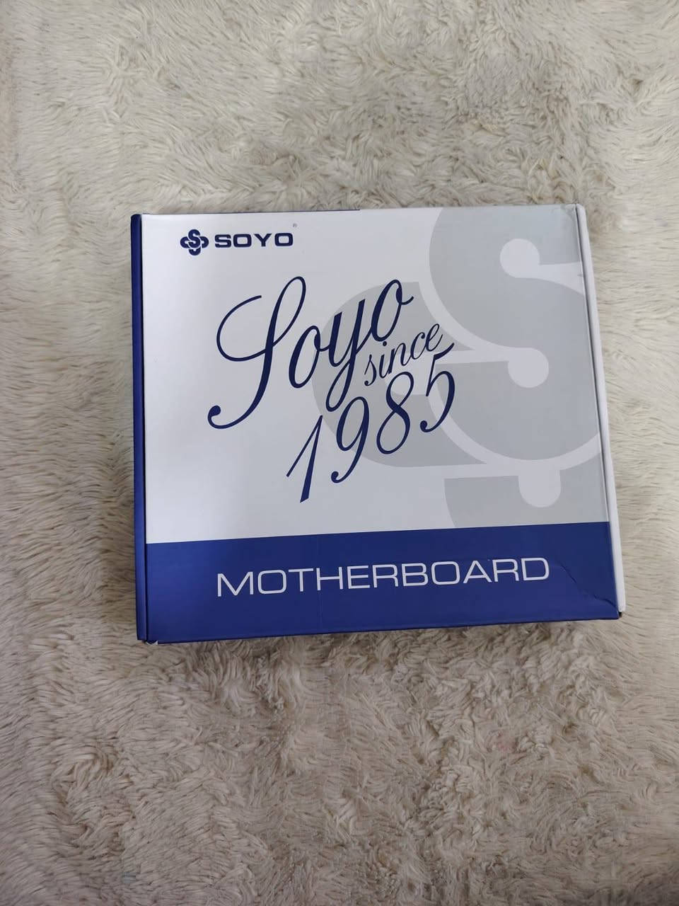 مذربوردات خمس قطع للبيع شلع 
الاول 
H410M S2 V3      الجيل العاشر
الثاني 
مذربورد X99 مع معالج انتل e5  2680  v4
الثالث 
X99 
الرابع 
X99 soyo__4
الخامس
 
الي يريدهم واتساب وعندي توصيل.  ***********
