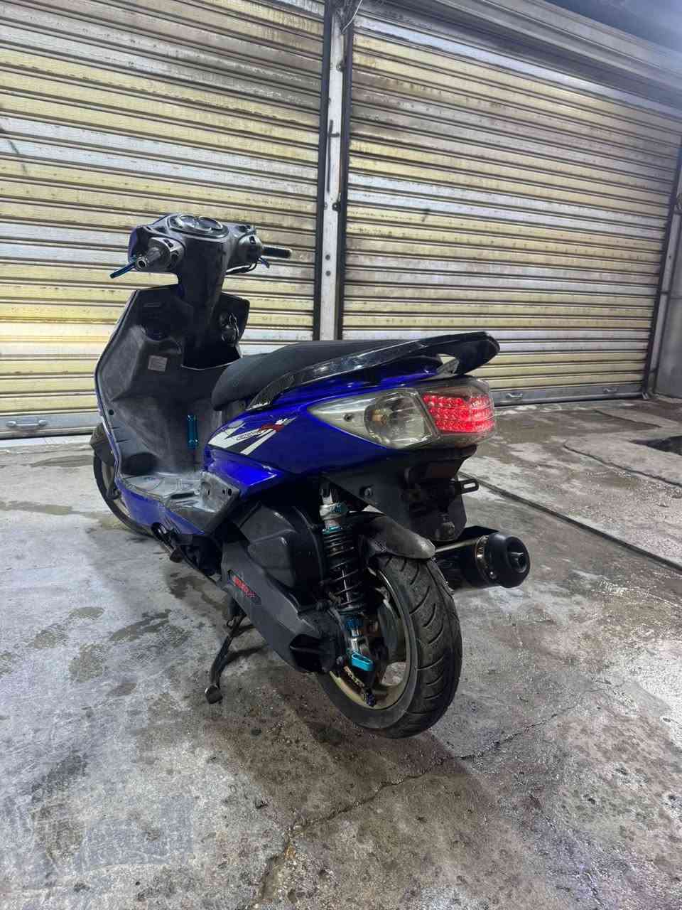 السلام عليكم للبيع سكنس فحل نوزل مكينه بلاديه مكفوله بيها تزويد كهربائيات كامله كفاله عامه ونصبتها تخبل التزويد البيها كله اصلي سمائي فج وصدر عضمات سكليتر يدات بريك رياضي دبلات خلفيه وقبق كوسو بكلايت لد براغي كاعيه وياله كولد الميعرف ب أسعار التزويد الأصلي ليتصل السعر 850مكاني بغداد الدوره شارع 60 رقمي ***********
وبالعافيه عل ياخذها 💙
