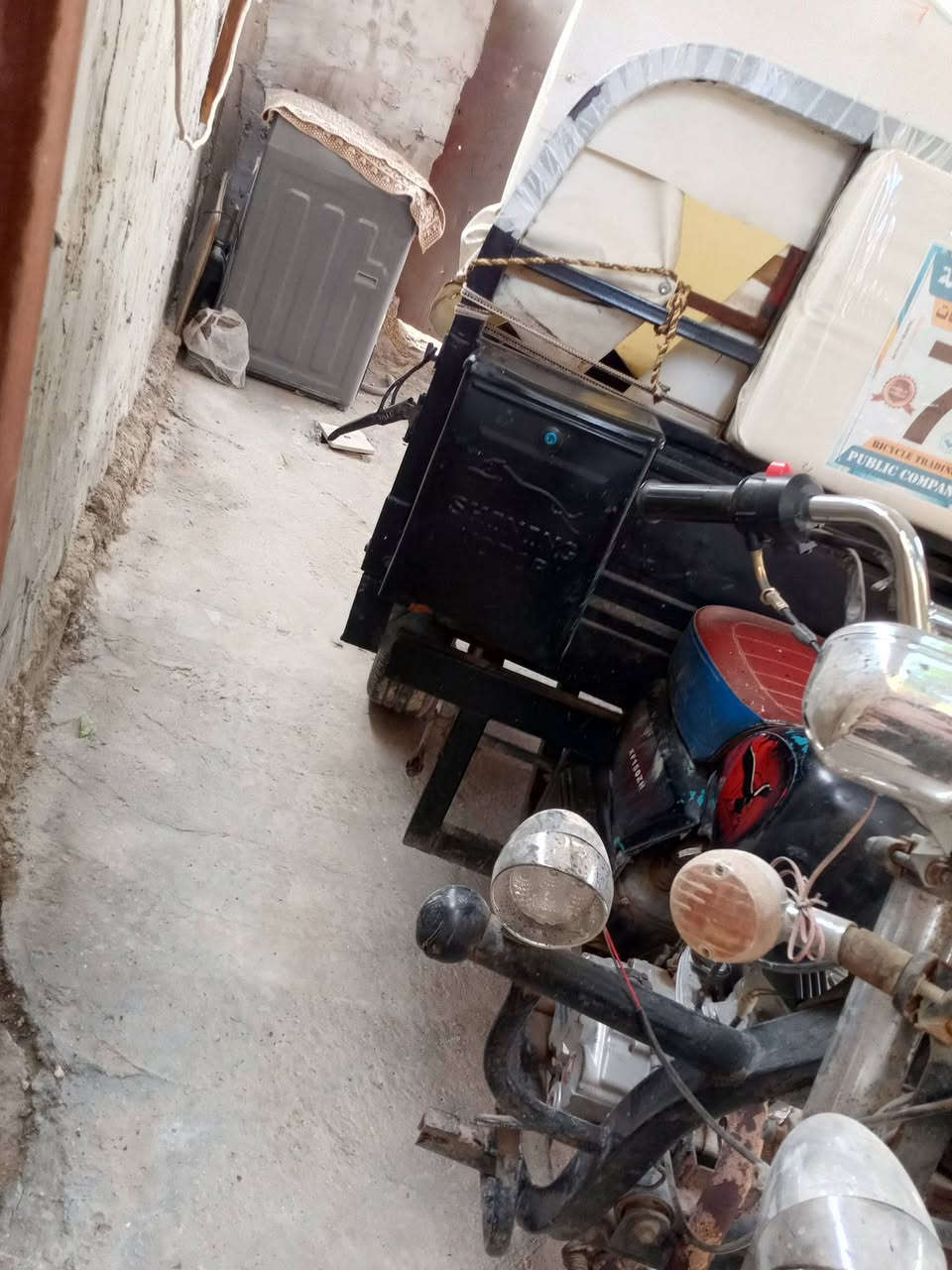 مرحبا ستوته للبيع موديل 21شغله من الدعاميه للدعاميه بابل النخيلة الغربية السعر مليون  ونص بي مجال حك الجيه ***********
