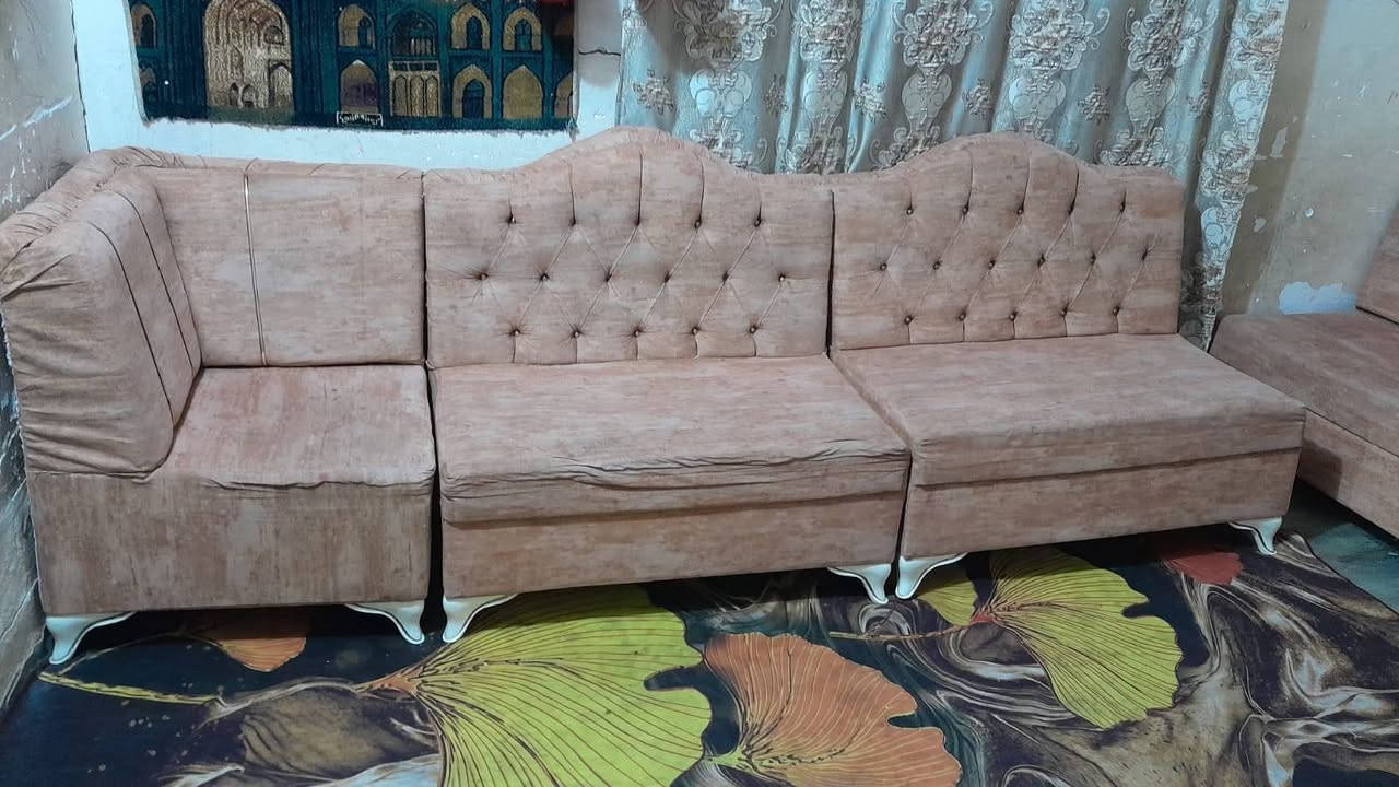 للبيع ديوان الكبير ٣٠٠ الف نص تخم ٢٠٠ *********** مكاني كربلا كربلاء, العراق
