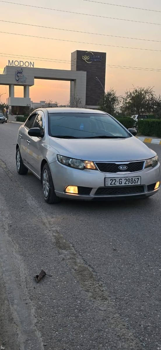 سيراتو موديل 2012 سعر مناسب 107
محرك 1600شرط مامفتوح 
تخم تاير جديد 
مكفوله من الصبغ والضربه
رقم اربيل بأسمي 
هزه جديد
عنوان تكريت
رقم ***********
