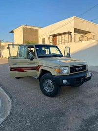 لاندكروز • ٢٠١٣ • دبل ٦سلندر