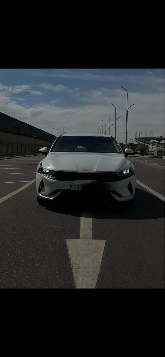 كياk5. مديل 2023 خليجي بسم شركه حديده كلش ماشيه قليل سياره جديده بعدها على وضع الشركه  رقم اربيل حداديه مكينه كير كله جديد مكفوله بيها بيدي ار كد اصبع بلجاملغ الامامي فقط عنوانها بصره السعر ب212 وبيها مجال قليل 
الرقم *********** البصرة, العراق
