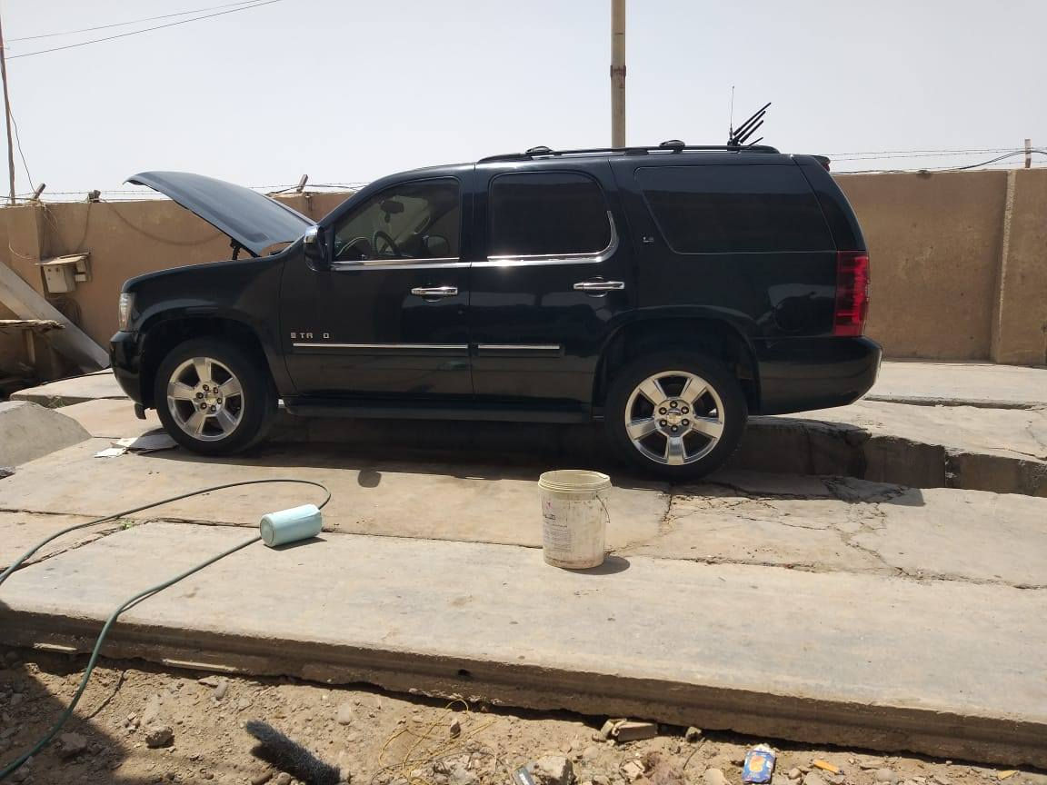 تاهو أدوات أدوات ٢٠١٠دواخل بيجي مخمل شاشه كامره خلفيه فدراليه حاكيه لايت زنون عالي ناصي السياره حلوه وجديه وجاهسه حداديه جديه  مكينه وكير خير من الله سياره مكفوله من لكصه ولفتح ولعشاير ولسرقه بيها بنيد وشبر من جاملغ المامي ولباقي مكفول لسعر ٨٠  
  ***********
