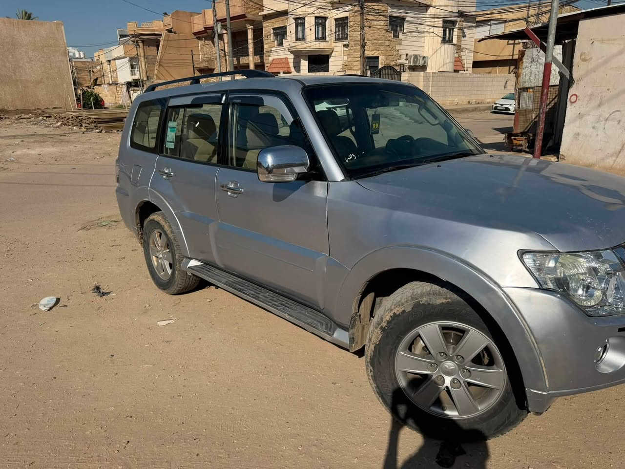 السلام عليكم للبيع فقط باجيرو 2008 فول عده الدمام 
فتحه كشن كهربائي تدفئه تبريد كشنات تبريد ثلج السياره مصبوغه عام اثر جراد مكينه 3000
نواقص السياره حداديه 
و بور ستيرن 
السعر ٨٥ و بيها مجال 
مكاني الحله ***********

