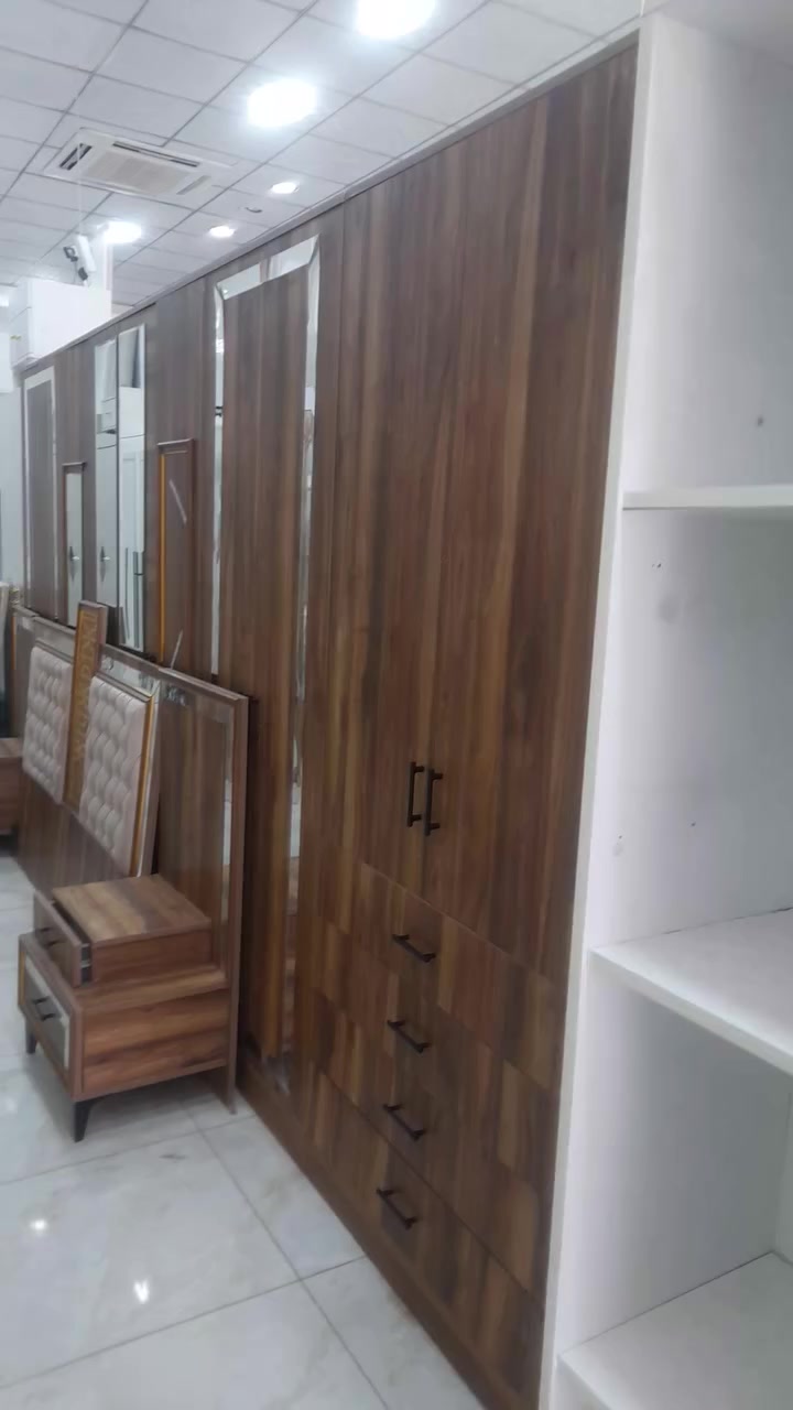 غرف نوم نفرين 
كنتور ١٠ أبواب 
***********
