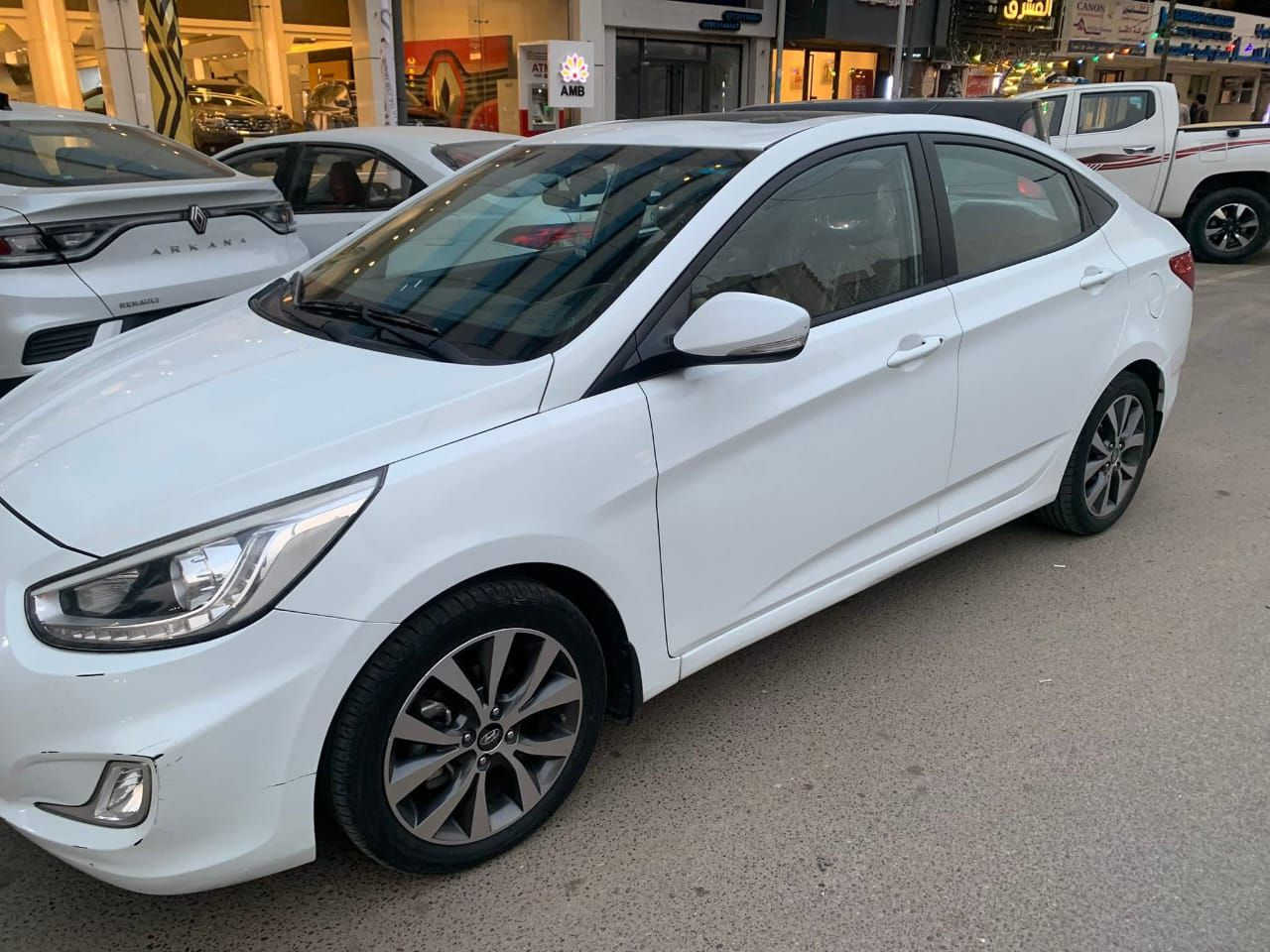 اكسنت خليجي موديل 2016 مكينه 1600 ر بأسمي تحويل ثاني يوم  
فتحه و اشاير بالمري ويلكاب اصلي 
ماشيه ٧٠ الف السونار مالتها مرفق بالصور   
سياره نظيفه گير و مكينه حيل نظيفات و الداخل مالتها كلش نظيف سياره استخدام قليل 
السعر 105 ورقه و بيها مجال بسيط . 
اي استفسار الاتصال على الرقم ‏‪ ***********
