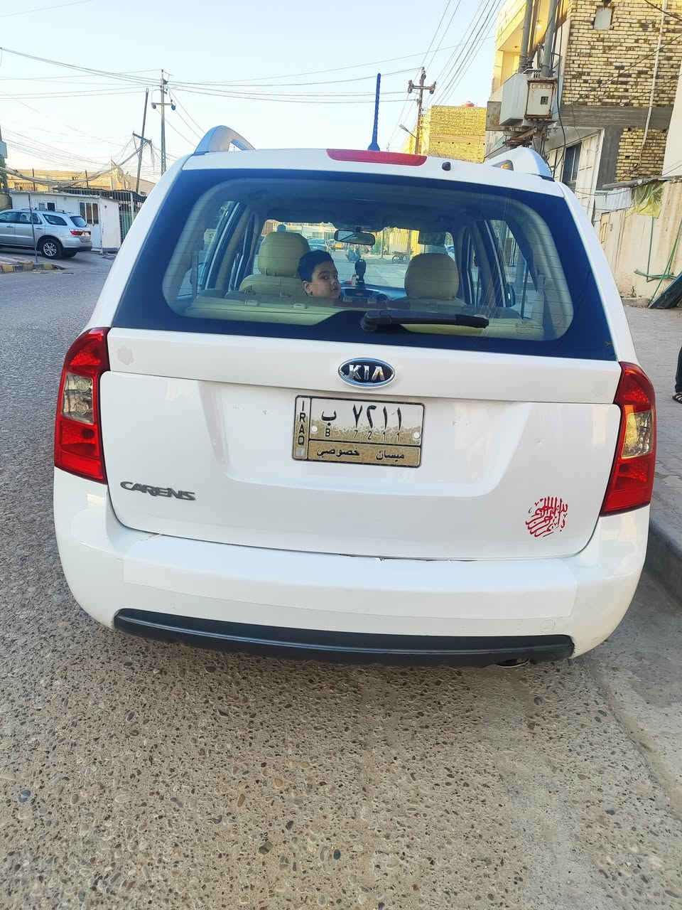 السلام عليكم كيه كارنز موديل 11 رقم ميسان مكينه 2000 فول السياره 7 راكب ماشيه 165 مكان السياره ميسان الشراي يتصل *********** السعر 123 وبيه مجال السونار داخل المنشور
