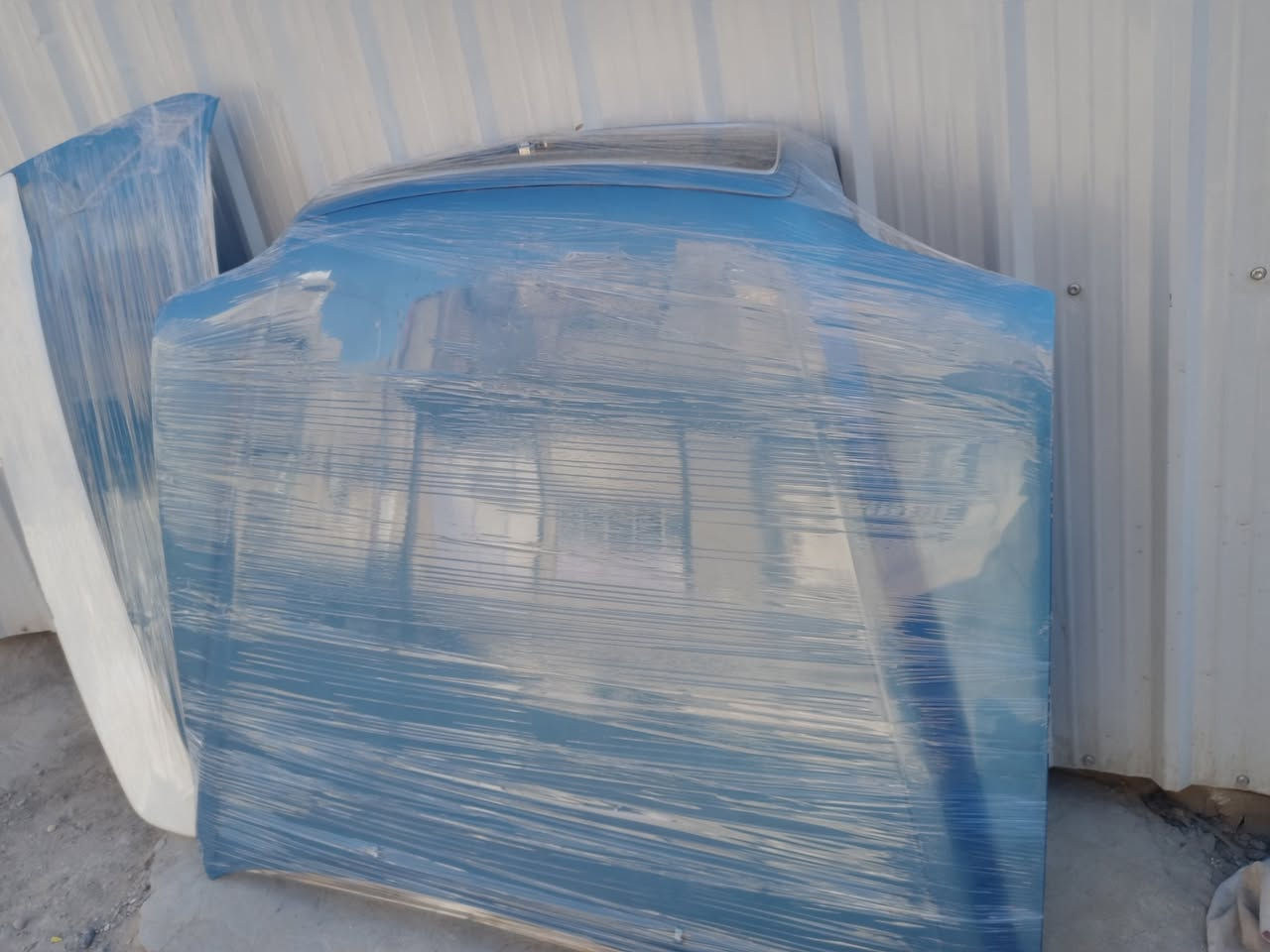 السلام عليكم للبيع فره كامله ملكه كرستال جاهزه واليوم فصختهن من السياره وماعندي مكان الي ايريدهن بي خير ويدلل السعر خاص اتصال ***********
