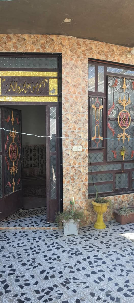 السلام عليكم
مشتمل 100متر للبيع مكان حي الربيع خلف مدرسه العراقيه ***********
*********** اي ستفسار اتصل على الاراقام
