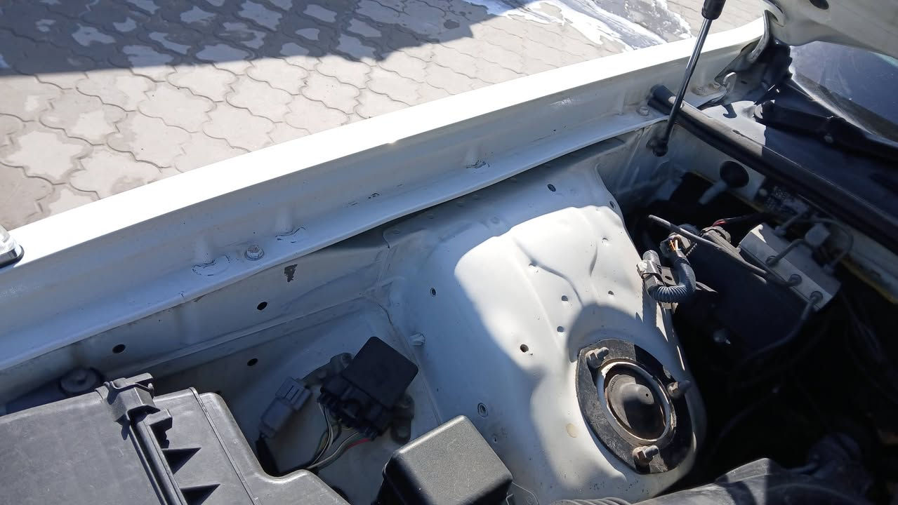 سلام عليكم سياره راس الثور موديل 2000 سنويه 31 السياره بسامينه العنوان بصره زبير الرقم *********** 
السعر 90 بيه مجال حق الجيه
