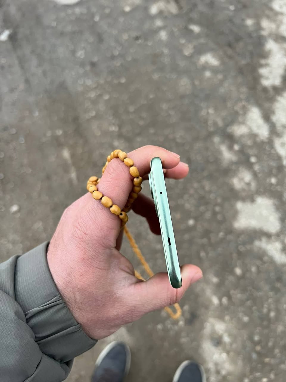 السلام عليكم  عندي جهاز تكنو للبيع شرط ونطيك ضمان شهر اذه بي شي يرجعلي سعره 175قفل رقمي ***********وتساب بي📞
